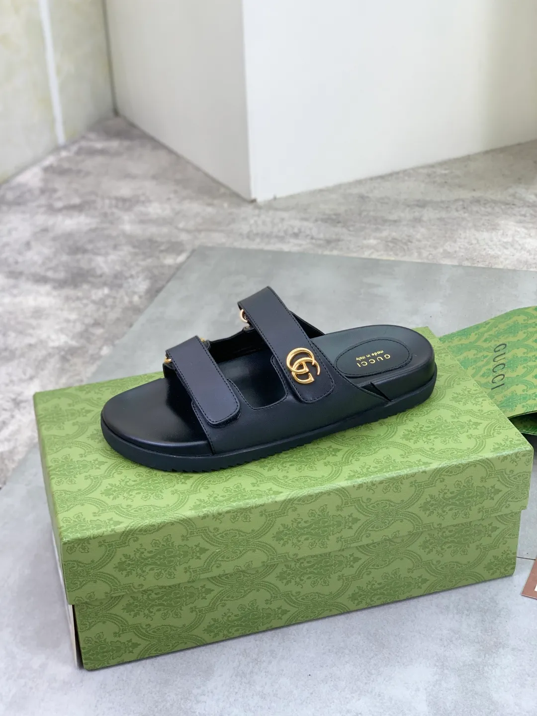 Men's Men's Shoes💰P440💰[New Style] High Version 🎁🎁🎁 GUCCI New Year of the Snake casual slippers, original official website, perfect workmanship, transmitting a kind of noble luxury, sublimating its definition of luxury in Gucci's high-end extraordinary craftsmanship. Original Gucci double G combination outsole, code number: 35-45, complete package